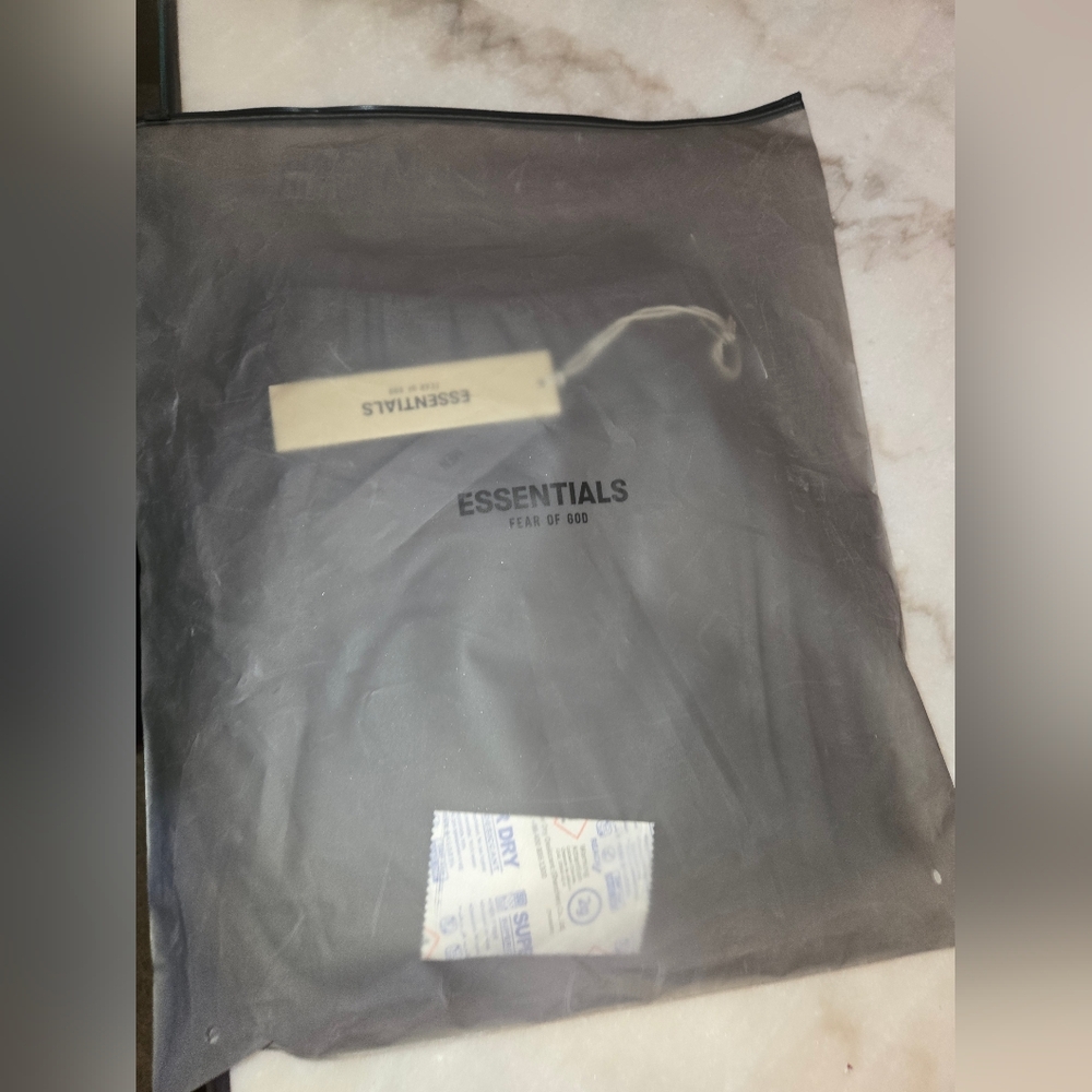 NWT Fear of God Essentials Sycamore Shorts - Picture 6 of 6